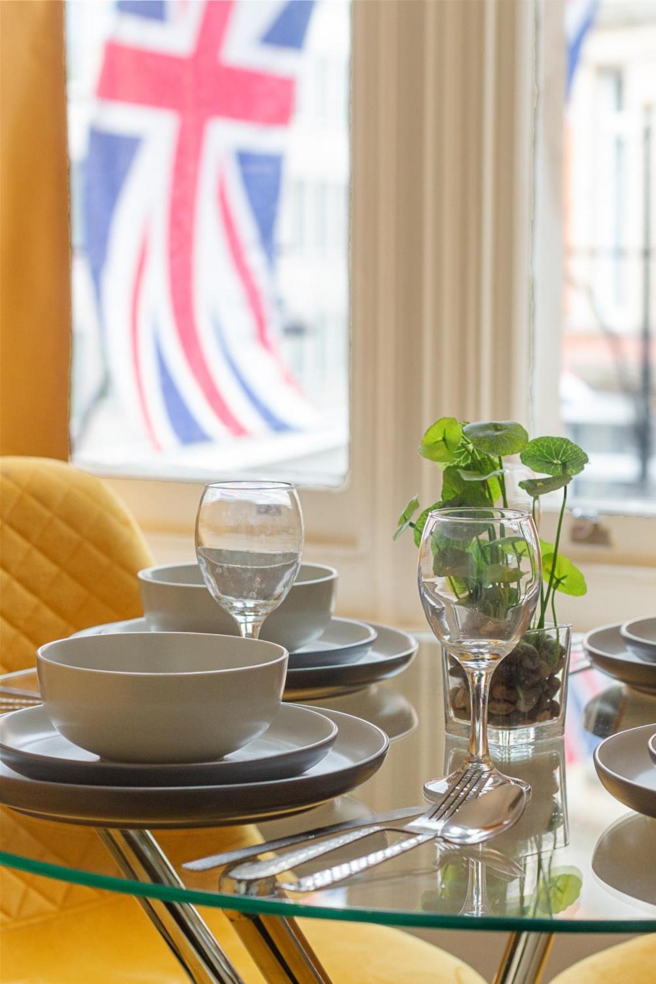Oxford Street 1 Bedroom Shopping Retreat! 3Gc Лондон Екстериор снимка
